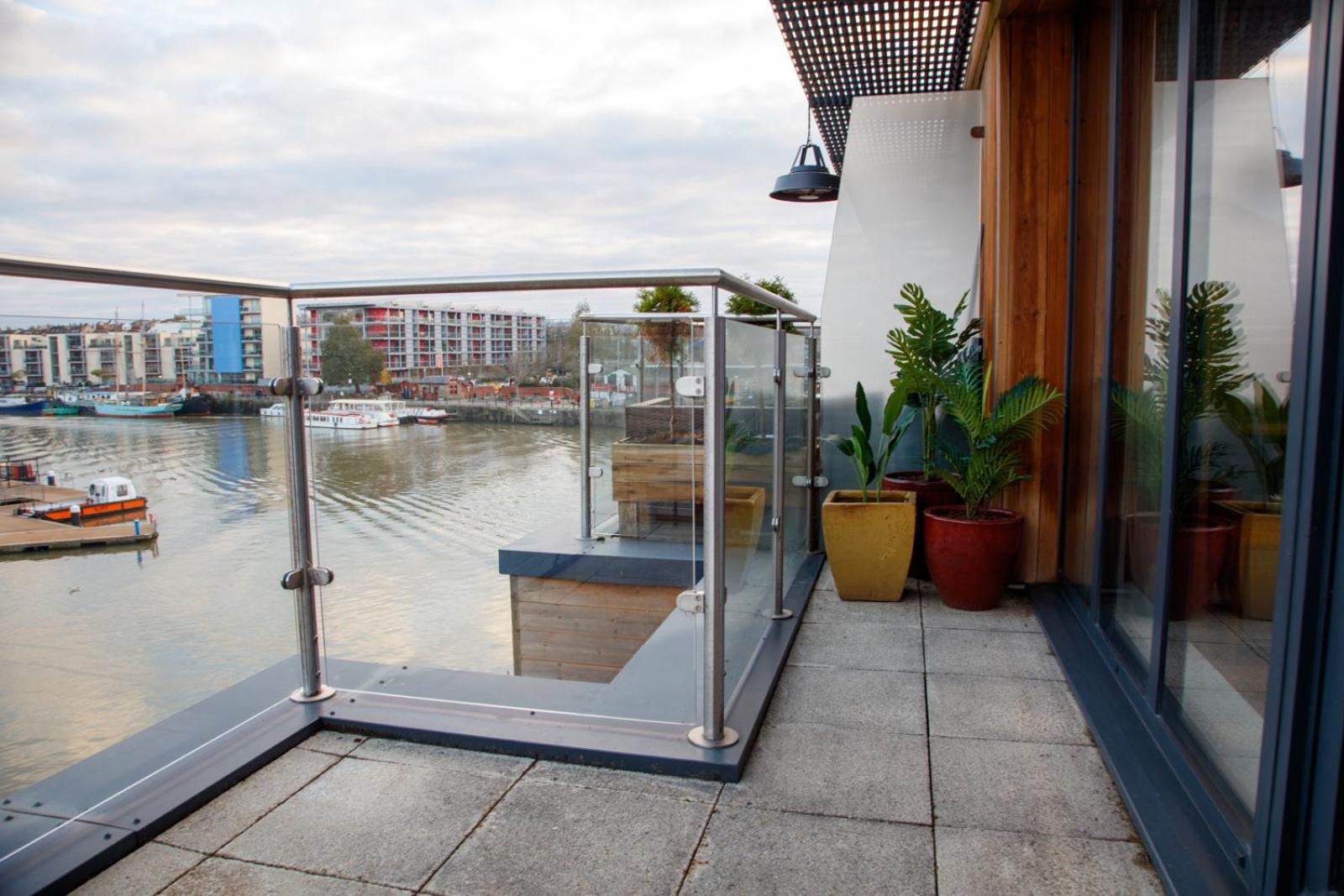 The Boat House Apartment By Cliftonvalley Apartments Bristol Luaran gambar