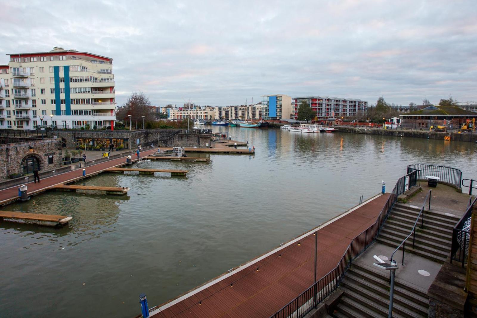 The Boat House Apartment By Cliftonvalley Apartments Bristol Luaran gambar